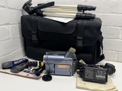 Sony Handycam CCD-TRV228E Hi8 Video8 Camera Bundle NightShot Working Set