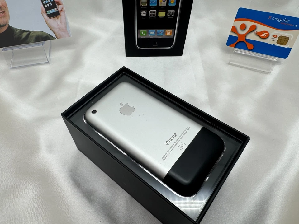 Apple iPhone 1st Generation 2G 4GB AT&T A1203 (GSM) Original iOS 1.0 - Image 4 of 4