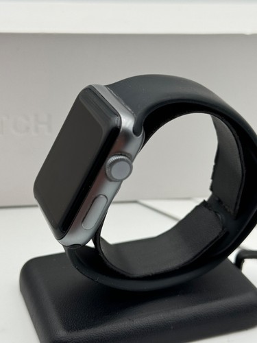 Apple Watch Series 2 42mm Coque Espace Gris Aluminium Sport Band Black - Photo 3 sur 21