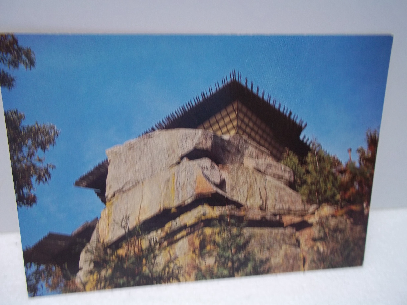 Foto 1 di 2