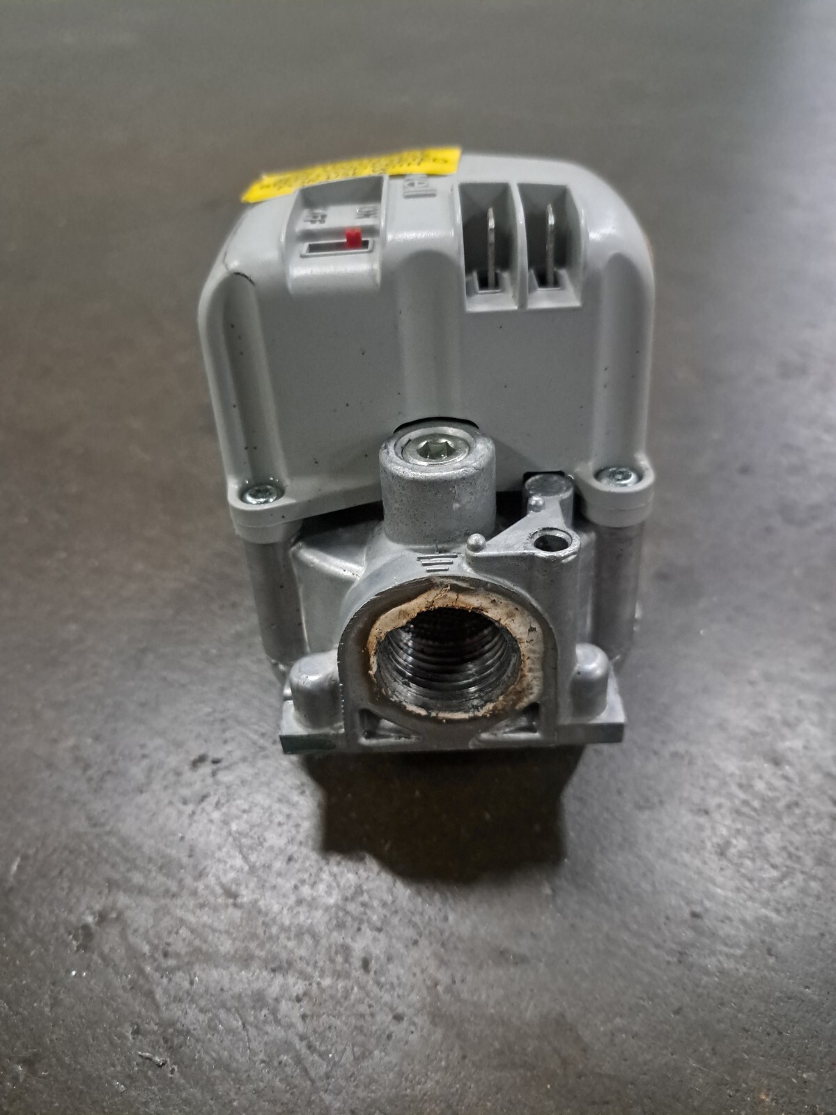 10283701 / VR8215S1248 Honeywell **LIQUID PROPANE ONLY** Gas Valve eBay