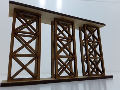 Lasergeschnittene Modelleisenbahn-Brückenträger im Maßstab OO 2 Stück 80 mm hoch