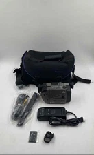 Bell & Howell Gray 8X VHS Auto Focus Handheld Camcorder w/ Carry Bag Accessories