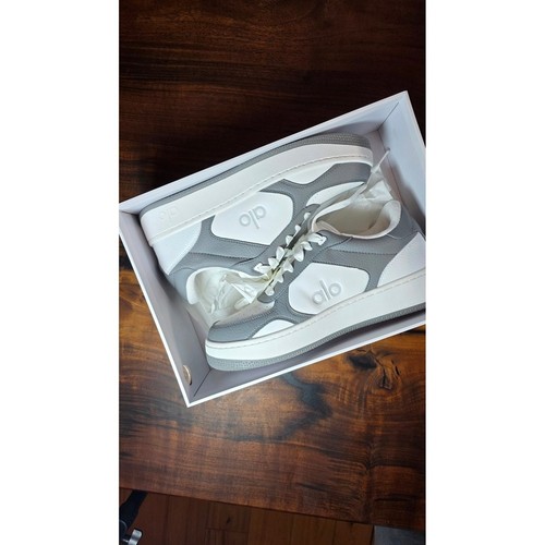 Alo Yoga Recovery Mode UNISEX Grey White Unisex M7.5 W9 Low Top Shoes