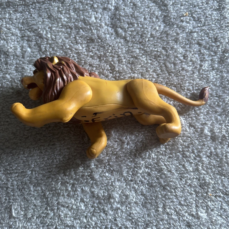 Figura Simba Adulto Acción Lucha El Rey León Disney 1994 De Colección Mattel Foto 2 de 4