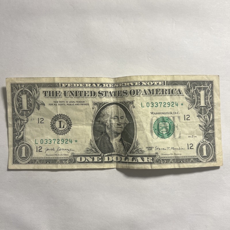 2017 STAR NOTE DOLLAR BILL L03372924*