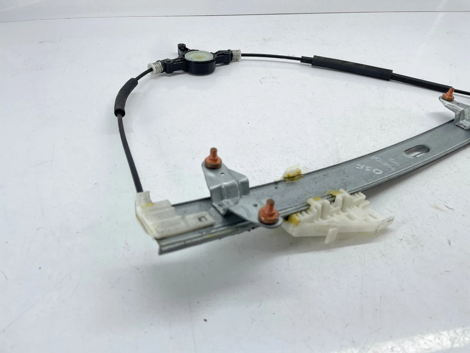 MAZDA 2 SPORT DE MK2 MECANISMO REGULADOR VENTANA CONDUCTOR DELANTERO DERECHO 2007-2013 Foto 2 de 4