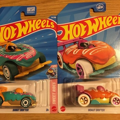 HOT WHEELS 2023 #129 ORANGE TREASURE HUNT TH & 2026 #54 TEAL DINUT DRIFTER LOT