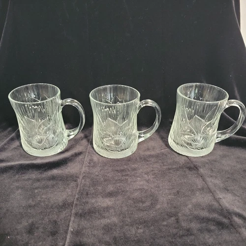 Arcoroc Canterbury Crocus Set of 3 Clear Glass Coffee Mug 3D France VTG