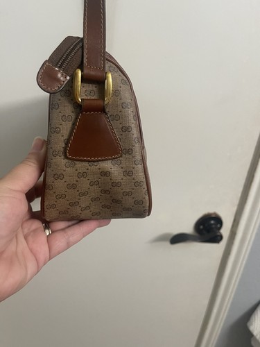Authentic Gucci Vintage Purse/crossbody - Picture 12 of 12