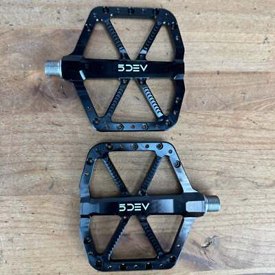 未使用品 5DEV TRAIL/ENDURO シルバー RAWカラー 5DEV MTB Trail/Enduro Flat Pedal | eBike Pedal