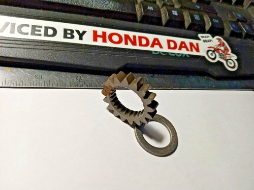 Honda 15130-KF0-000 ATC TRX XR Oil Pump Drive Gear Used Fits 1983-09' 250-350cc - Picture 7 of 8