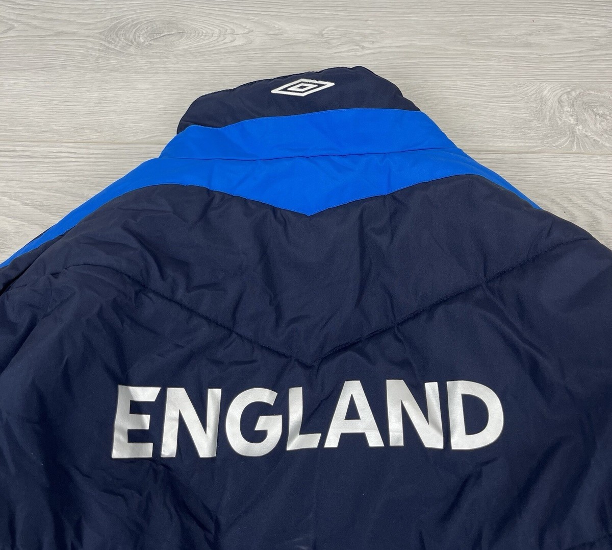 ウェア 00s UMBRO England National Team Jacket Umbro England Vintage 00s Soccer National Team Insulated