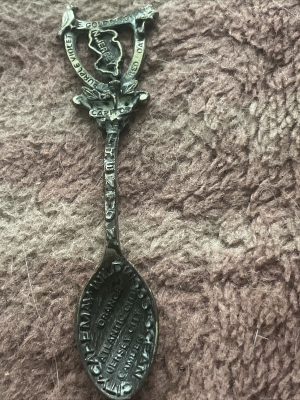 Gish Pewter New Jersey Souvenir Spoon State Capitol Bird Tree Flower Collectible