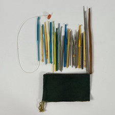Vintage Crochet Hook Lot Boye Susan Bates Hero Aluminum Steel Plastic Wood Mixed