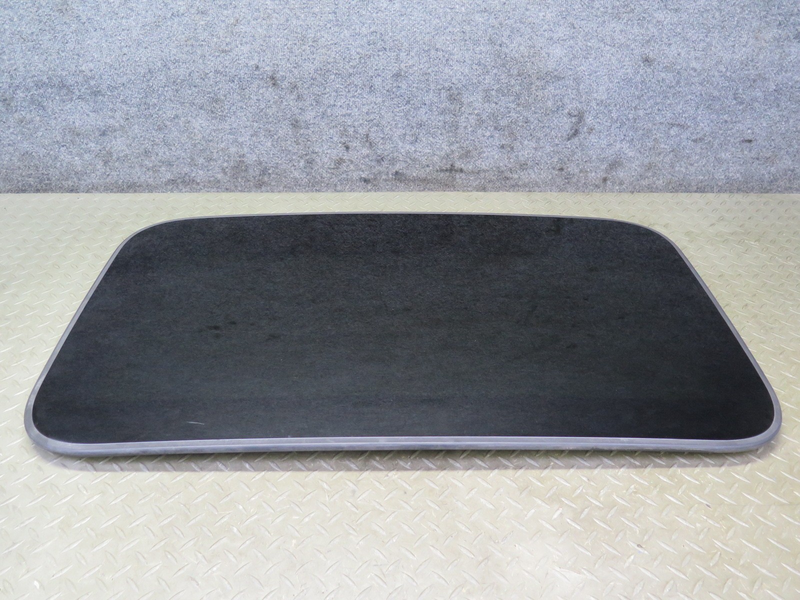 2006-2012 BENTLEY FLYING SPUR FRONT UPPER SUNROOF MOON ROOF GLASS WINDOW PANEL
