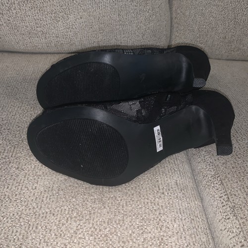 Torrid Black Lace Peeptoe Heel Booties SIZE 10, 3.5” Heel NWOB - Picture 6 of 9