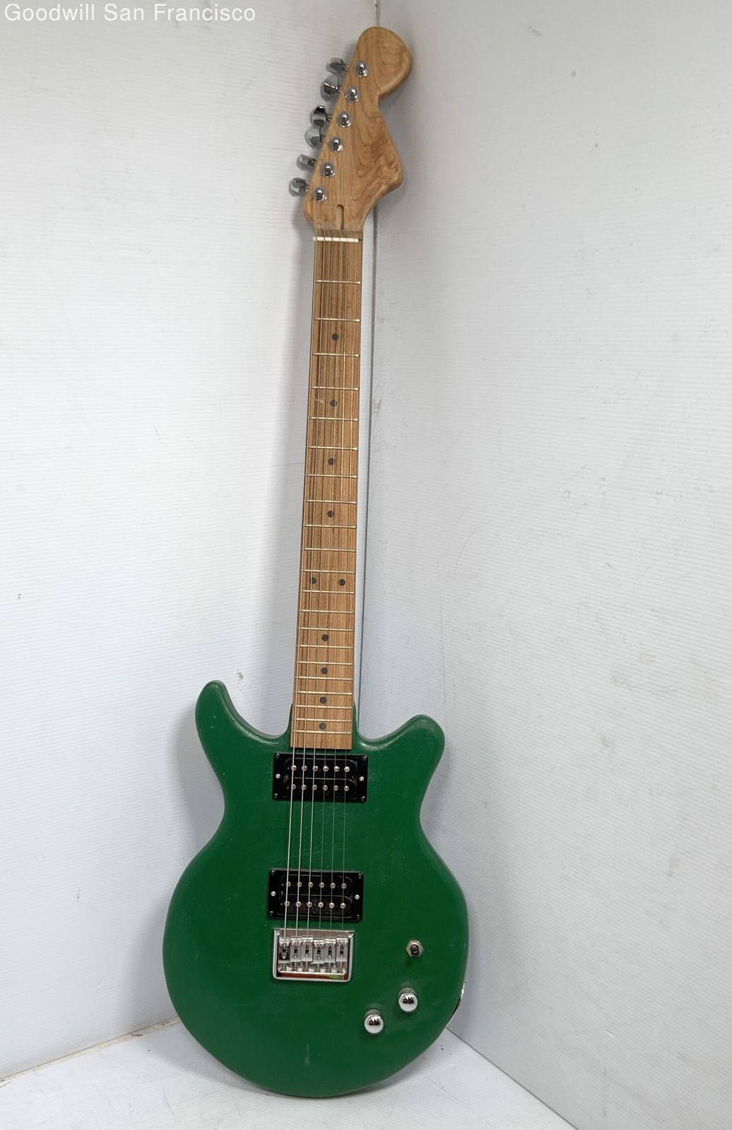 Hamer-Eclipse-Style 6-String Electric Guitar Tested Missing Back Plate