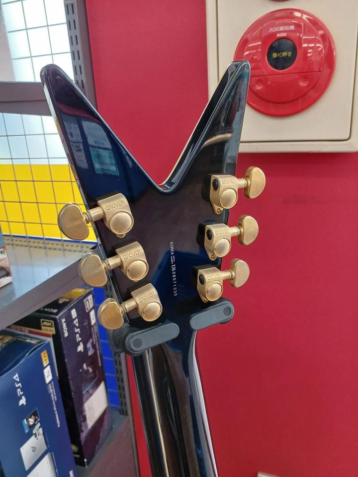 DEAN Flying V 二手枫木身体桃花心木颈部红木指板 灰色 带Gig盒 — 第 3/4 张图片