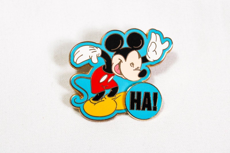 2006 LE HONG KONG DISNEYLAND HA! MICKEY MOUSE PIN