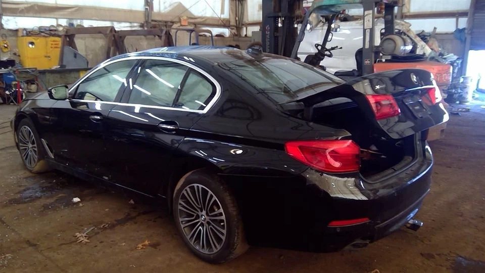 Driver Left Corner/Park Light Fog-driving Fits 17-19 BMW 530i 6369053 - Image 2 of 4