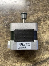 SAEHAN Stepping Motor - Model 4S42Q-L04040SA - USED