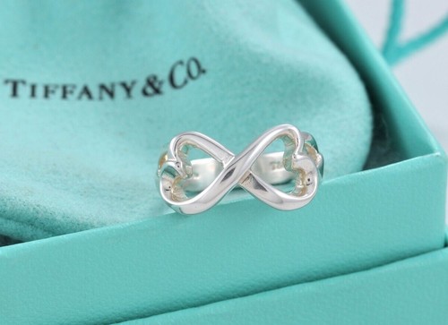 Tiffany & Co. Paloma Picasso Silver Double Loving Heart Ring - Picture 2 of 14