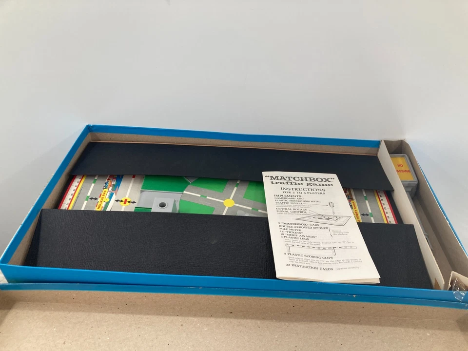 Vintage Matchbox Traffic Board Card Game No Cars Fred Bronner FB 5 Retro Toy 68 - Image 4 of 4