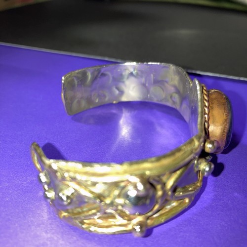 Labradorite cabochon in copper, brass & other metals. Cuff Brutalist #JUNI-15 - Picture 9 of 21