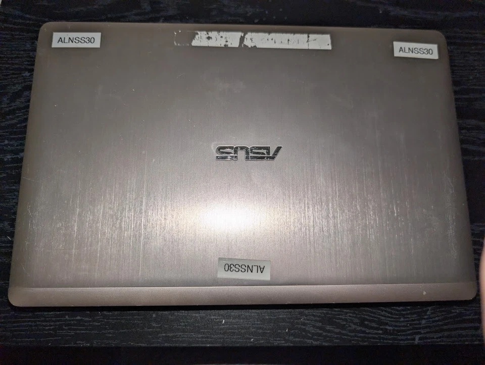 ASUS VivoBook X202E-DH31T 11,6 pulgadas plateado (leer descripción) Foto 3 de 4