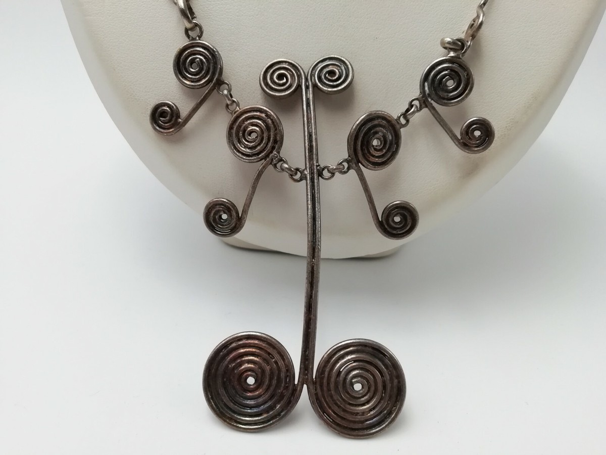 Collier Vintage En Métal Argenté Avec Spirales - Bijou D'artiste Ancien, Occasion