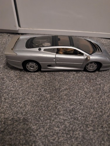 MAISTO, 1/18, JAGUAR XJ220 1992, GREY METAL - Picture 3 of 10