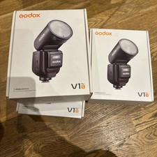 GODOX V1 Pro-S speedlite flash for Sony with dome diffuser