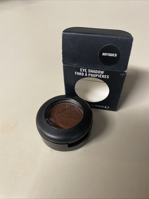 Mac eye shadow   Antiqued Veluxe Pearl 1.3 g / 0.04 fl oz Damaged Bronzy