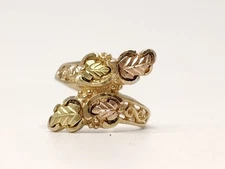 10K Tri-Color Grape Vine and Leaf Fashion Ring 3.52g sz 8.5 (SB1118082)