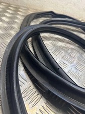 MERCEDES-BENZ GL X166 T&uuml;rdichtungsgummi hinten rechts A1667400278 3.50 33147819