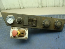 1999 WESTERN STAR MODEL 49645X SWITCH / GAUGE / VALVE (WM781-100) PANEL