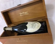 Dom Pérignon Gold 1993 Labei Vintage Empty Bottle with Wooden Box used 