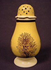 RARE 1820s MOCHA WARE DECORATED PEPPER POT MOCHAWARE PEARLWARE STAFFORDSHIRE