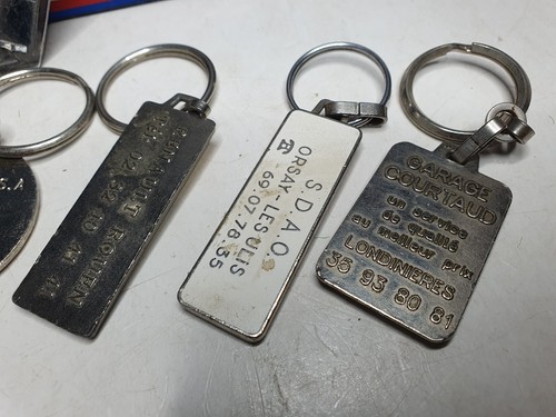 RENAULT VARIOUS KEYCHAIN LOT + BADGE,,,bourbon or others? kechain lh - Picture 8 of 12