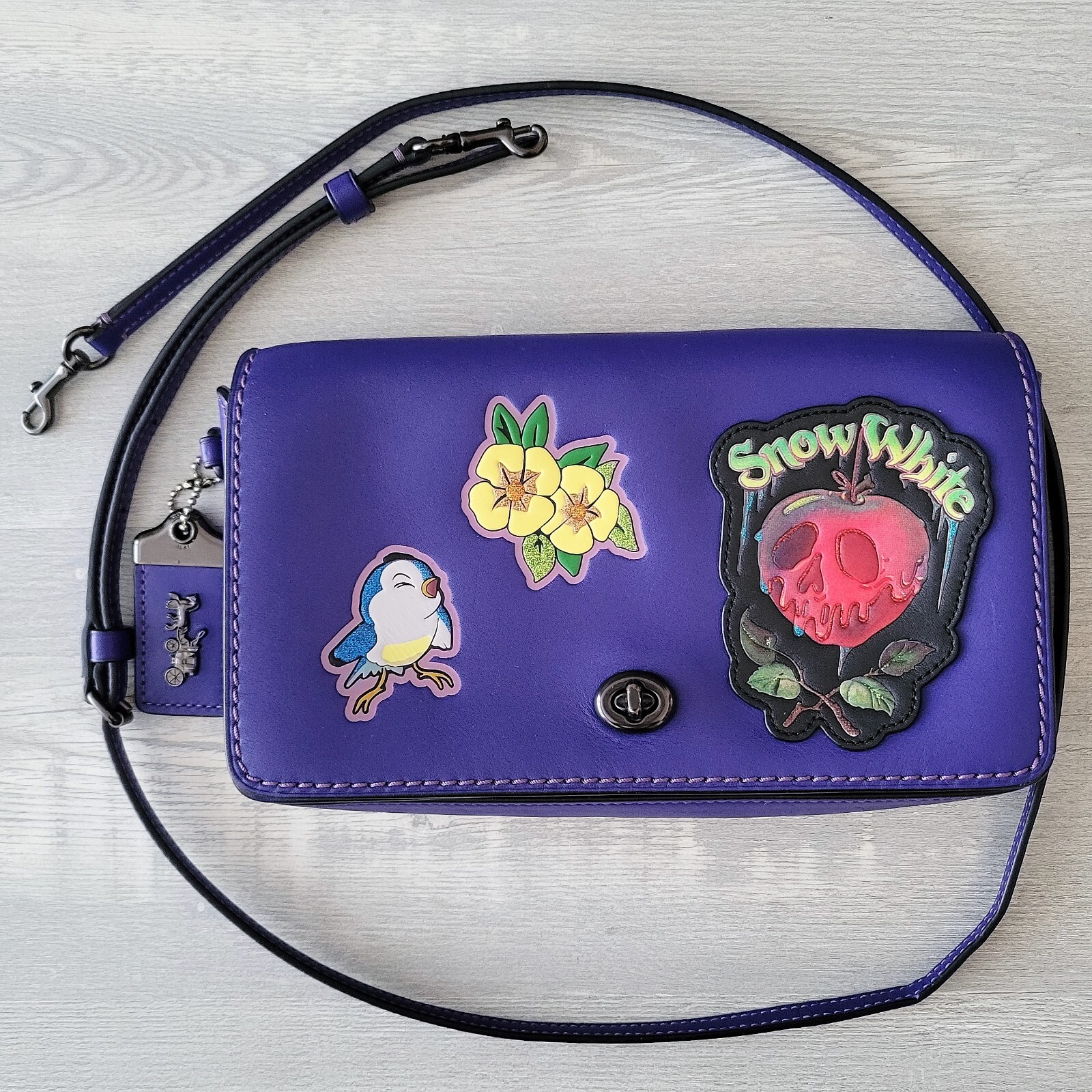 Coach X Disney Snow White Crossbody Dark Fairytale Pu… Gem