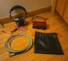 Focusrite Scarlett Solo 3rd Gen Recording Bun...