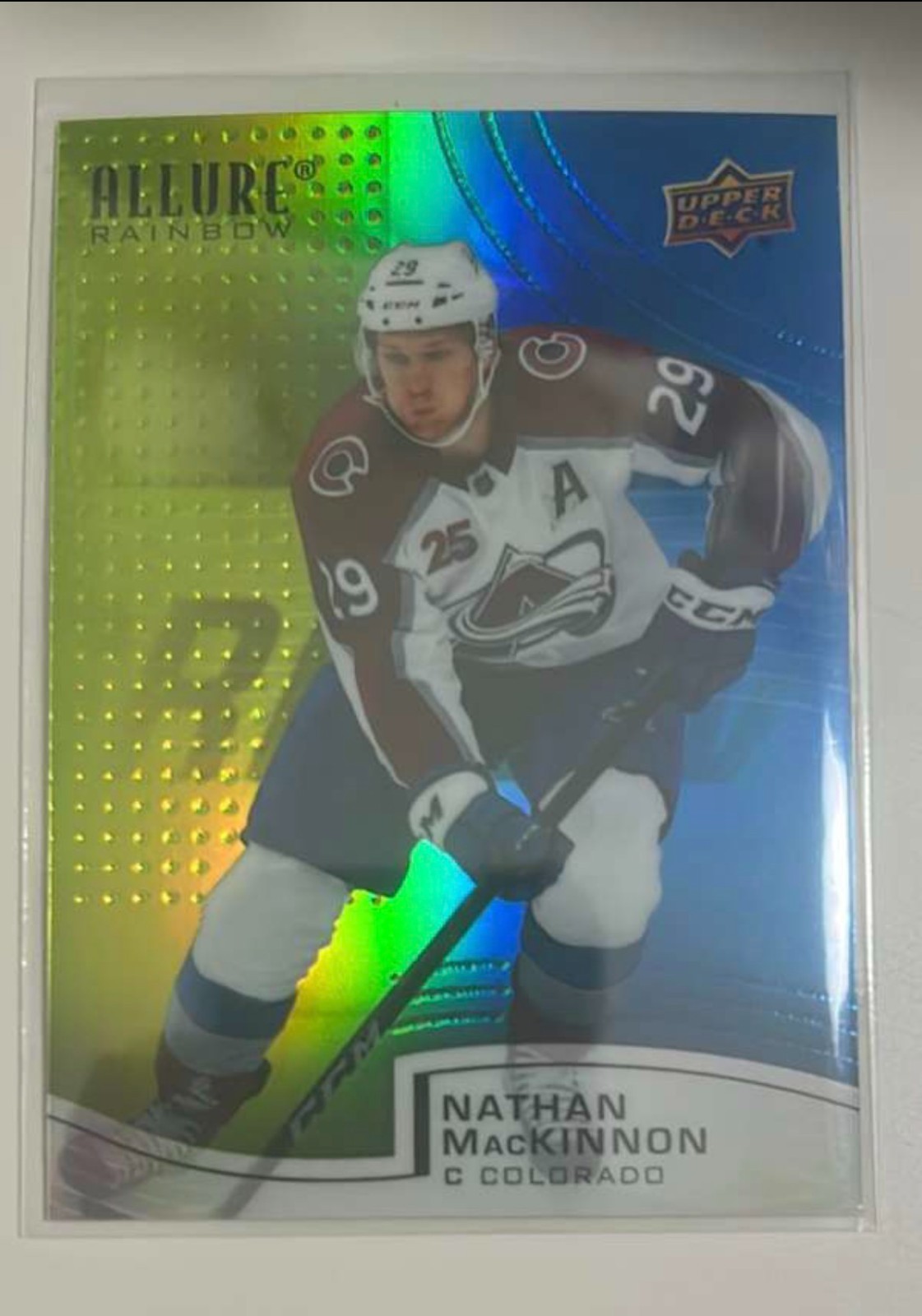 2021-22 Upper Deck Allure /299 Rainbow Green-Blue #R-92 Nathan MacKinnon