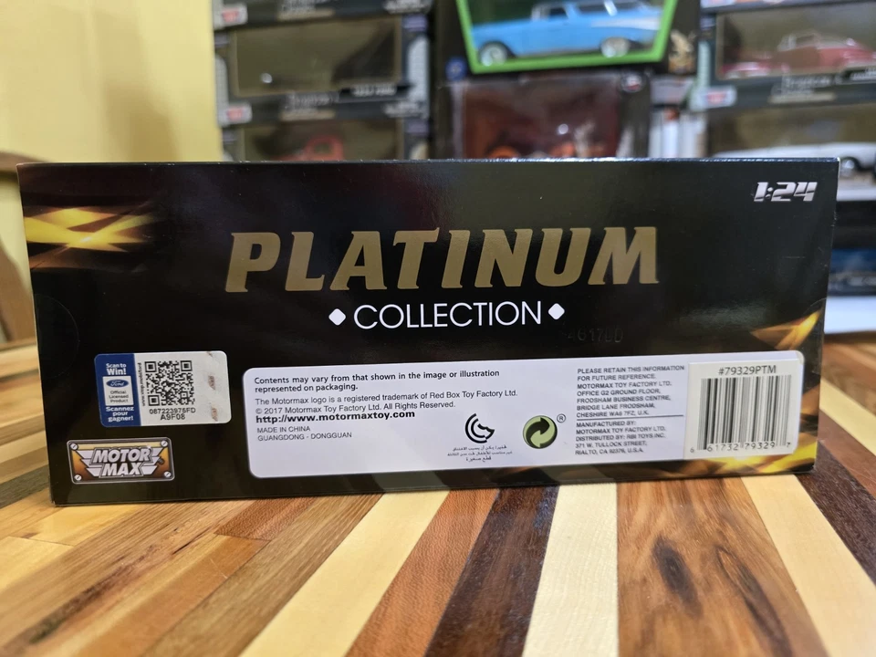 Motor Max 1925 Ford Modelo-T Paddy Wagon Colección Platino 1:24 Negro y Plata  Foto 3 de 4