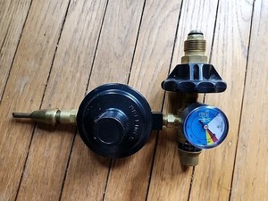 West Winds Helium Balloon Inflator Filler Valve with Gauge