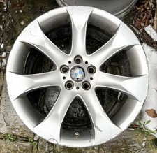 BMW X5 20 inch E53 V spoke style 168 Light Alloy Wheel 9.5J 6766068 Genuine