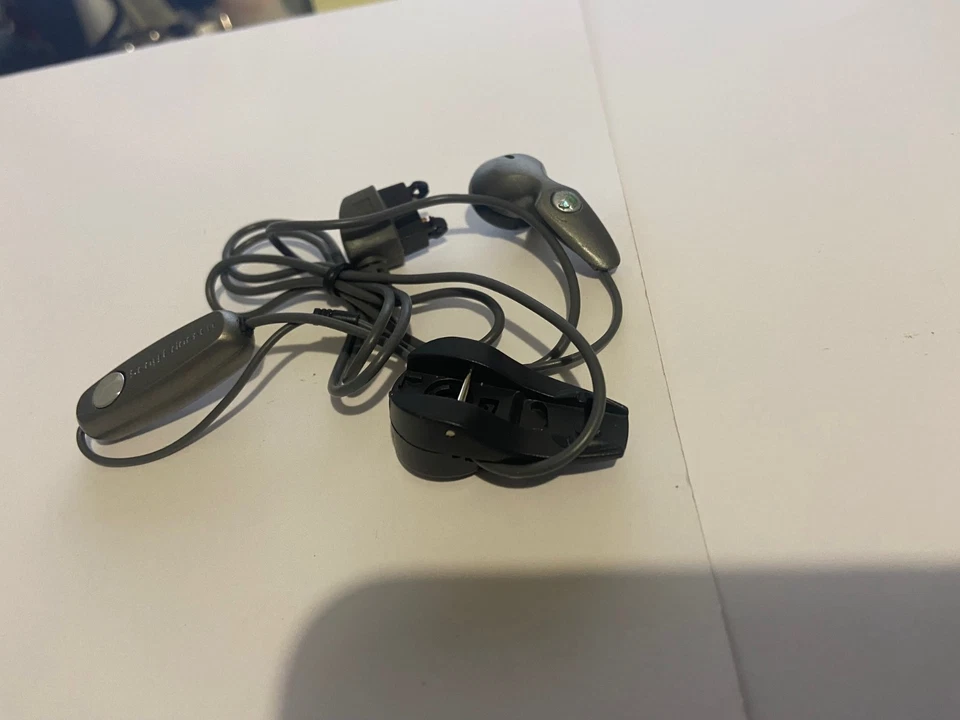 Sony Ericsson HPB-20 Portable Handsfree Mono Ear Bud Original for R, T, A Series - Image 3 of 4