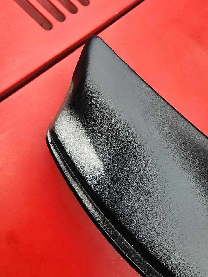 1994-2005 Chevy Blazer S10/GMC Jimmy Sonoma OEM Right Wiper Cowl Extension - Image 2 of 4