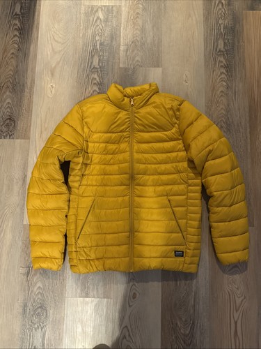 Pull & Bear Men’s Large Yellow Puffer Jacket