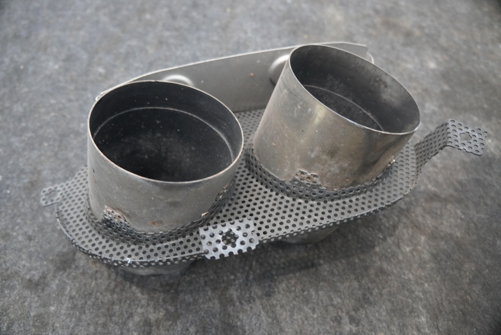 Rear Left Exhaust Muffler Tail Pipe End Tip Grille 86090500 Ferrari California T